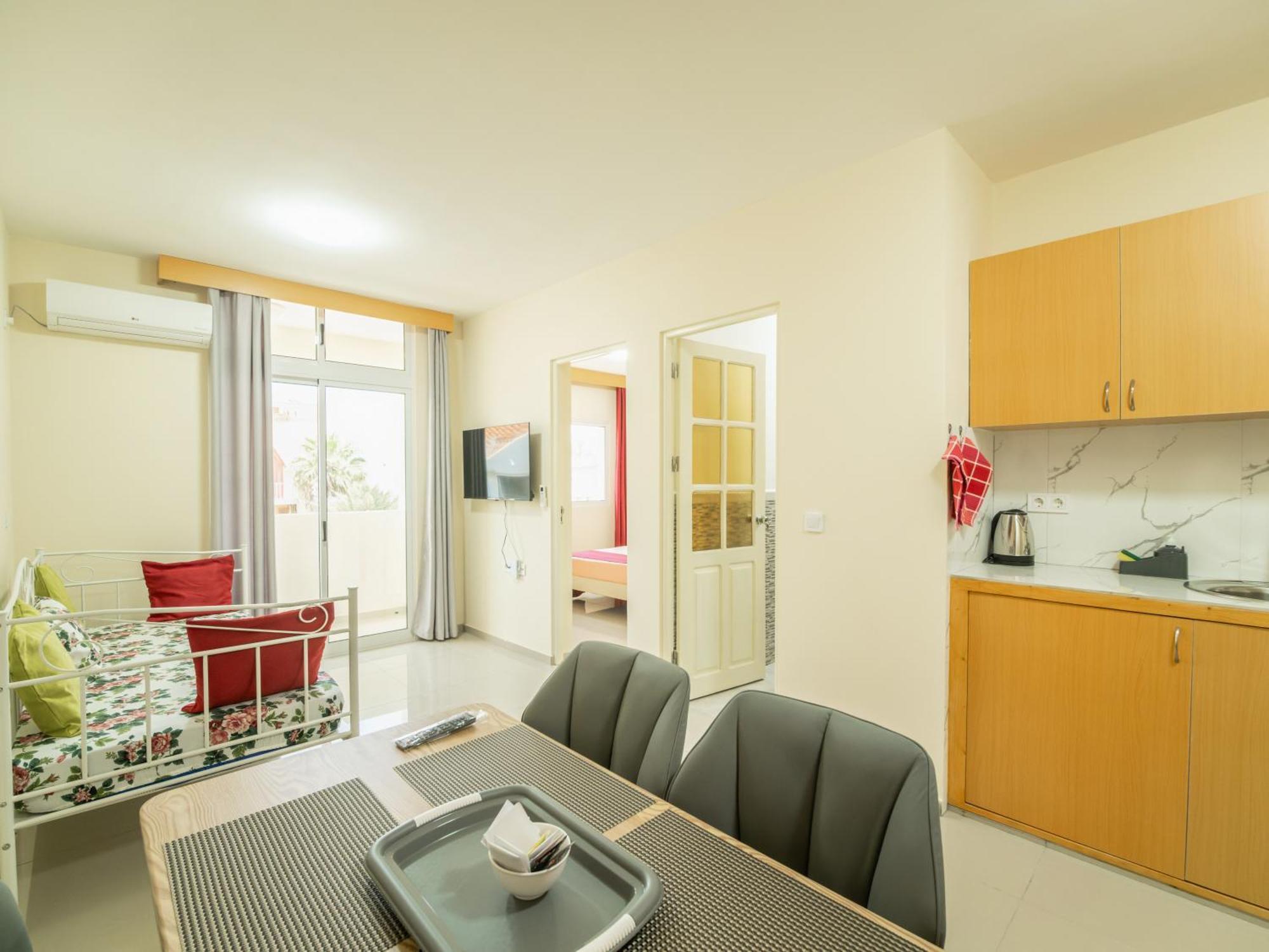 Residencial Liviamilena Santa Maria Apartment Exterior foto